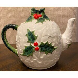 Vintage 1970/71 Lefton China #6063 White Holly & Berry Teapot Christmas